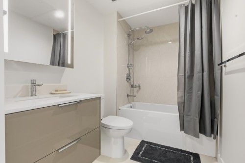 602-1401 Hunter Street, North Vancouver, BC 