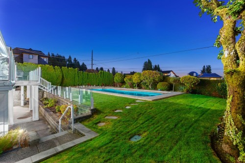 1197 Fulton Avenue, West Vancouver, BC 