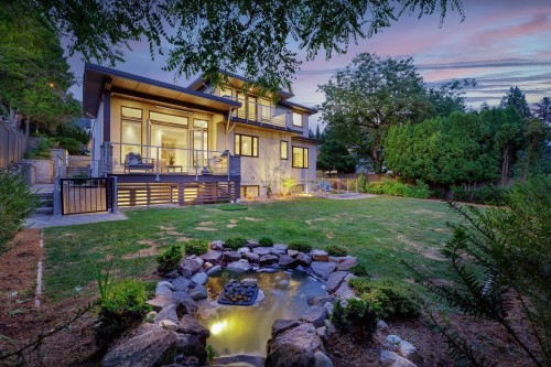 517 Granada Crescent, North Vancouver, BC 