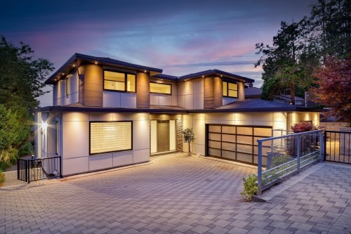 517 Granada Crescent, North Vancouver, BC 