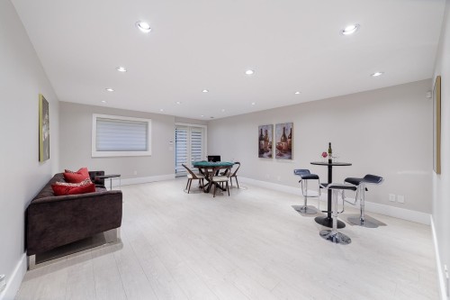 517 Granada Crescent, North Vancouver, BC 