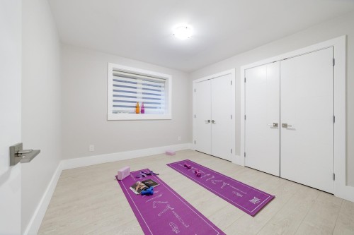 517 Granada Crescent, North Vancouver, BC 