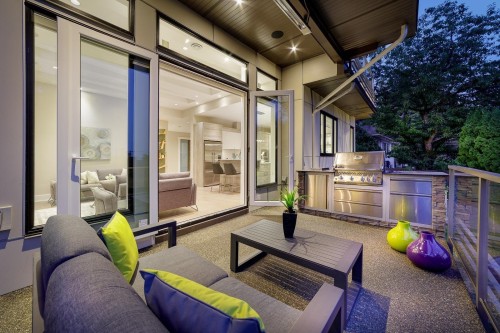 517 Granada Crescent, North Vancouver, BC 