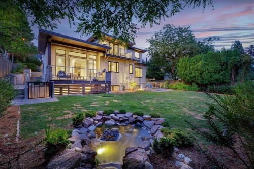 517 Granada Crescent, North Vancouver, BC 