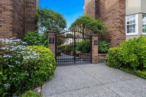 1365 7Th Avenue W, Vancouver, BC 