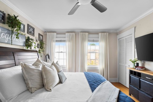 1365 7Th Avenue W, Vancouver, BC 