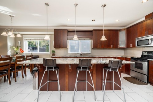 1935 Brunette Avenue, Coquitlam, BC 