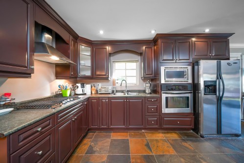 4094 38Th Avenue W, Vancouver, BC 