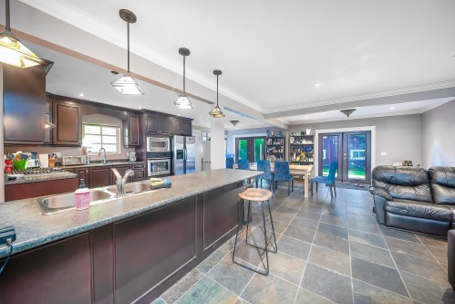 4094 38Th Avenue W, Vancouver, BC 