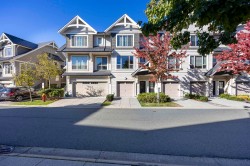 211-3105 Dayanee Springs Boulevard  Coquitlam, BC V3E 0C2