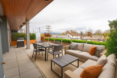 202-2408 Grant Street, Vancouver, BC 