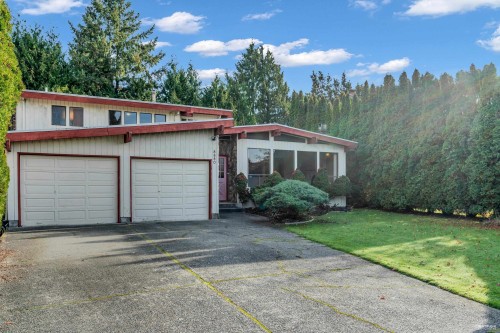 8880 Carmichael Street, Richmond, BC 