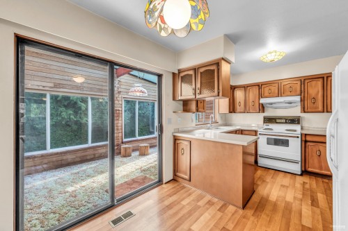 8880 Carmichael Street, Richmond, BC 