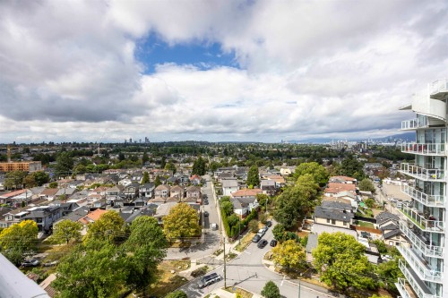 1709-2221 30 Avenue E, Vancouver, BC 