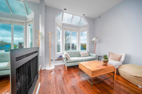 3458 Point Grey Road, Vancouver, BC 