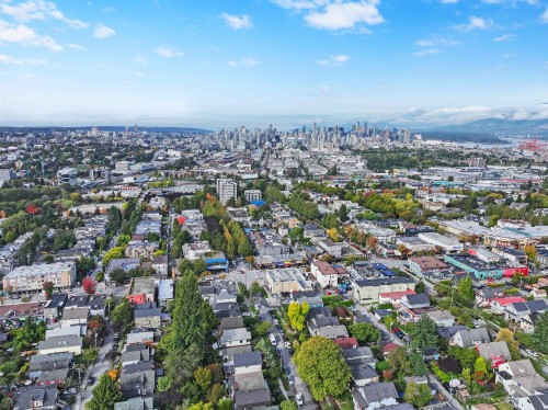 1732 3Rd Avenue E, Vancouver, BC 