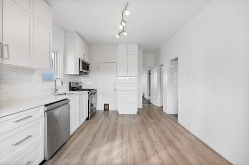 1732 3Rd Avenue E, Vancouver, BC 