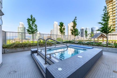 1005-4360 Beresford Street, Burnaby, BC 