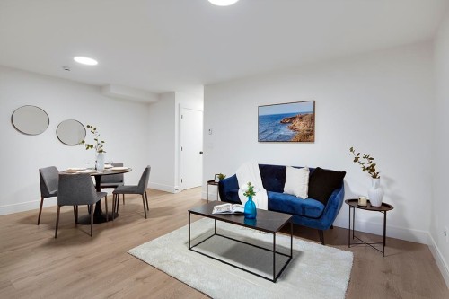 7813 18Th Avenue, Burnaby, BC 