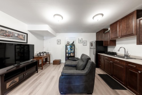 8800 Rosedene Court, Richmond, BC 