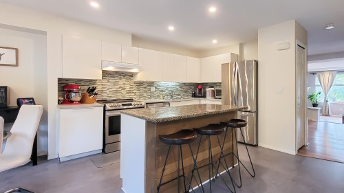 149-1495 Lansdowne Drive, Coquitlam, BC 