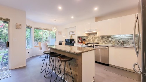 149-1495 Lansdowne Drive, Coquitlam, BC 