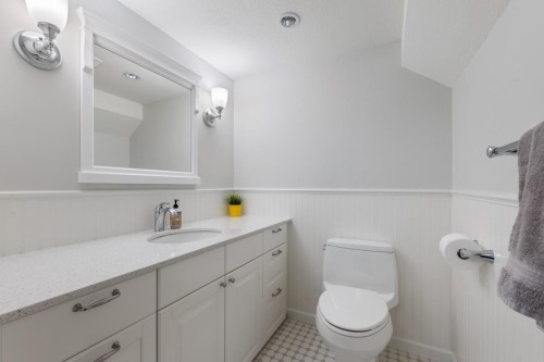 103 15Th Avenue W, Vancouver, BC 