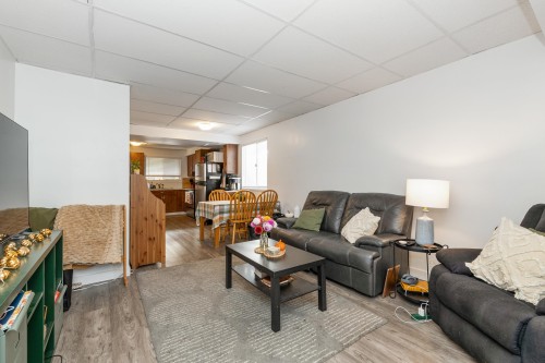 20350 Ospring Street, Maple Ridge, BC 