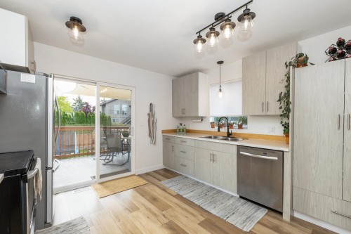 20350 Ospring Street, Maple Ridge, BC 