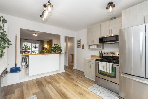 20350 Ospring Street, Maple Ridge, BC 