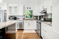 1638 Western Drive  Port Coquitlam, BC V3C 2X3