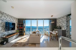 3808-4720 Lougheed Highway  Burnaby, BC V5C 0M8