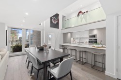 2208-1111 Richards Street  Vancouver, BC V6B 0S3