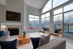 304-4753 River Road W Ladner, BC V4K 1R9