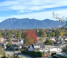 2806 King Edward Avenue W Vancouver, BC V6L 1T9