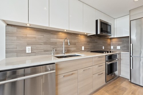 1104-8533 River District Crossing, Vancouver, BC 