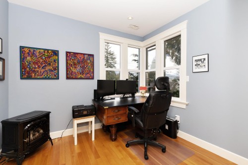 2209 St. George Street, Port Moody, BC 