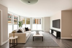 202-1323 Homer Street  Vancouver, BC V6B 5T1