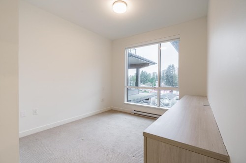 523-7599 15Th Street, Burnaby, BC 