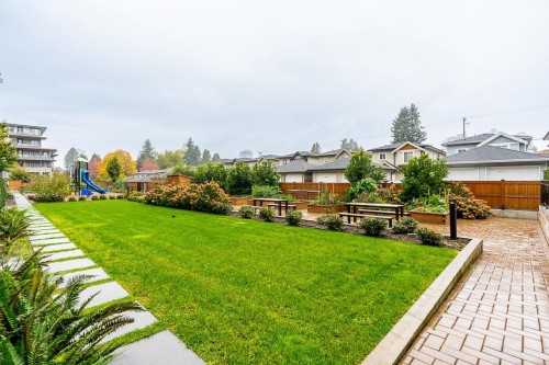 523-7599 15Th Street, Burnaby, BC 