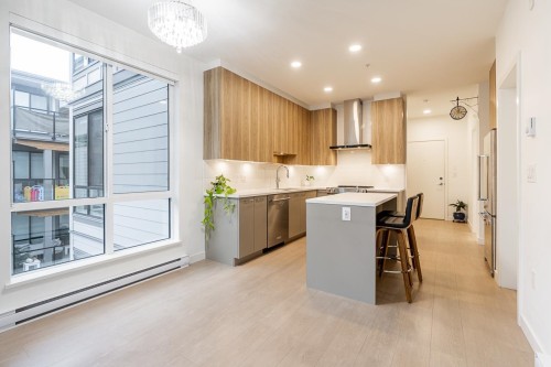 523-7599 15Th Street, Burnaby, BC 