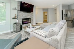 12060 208 Street  Maple Ridge, BC V2X 4W8