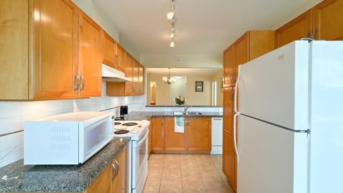 401-4388 Buchanan Street, Burnaby, BC 