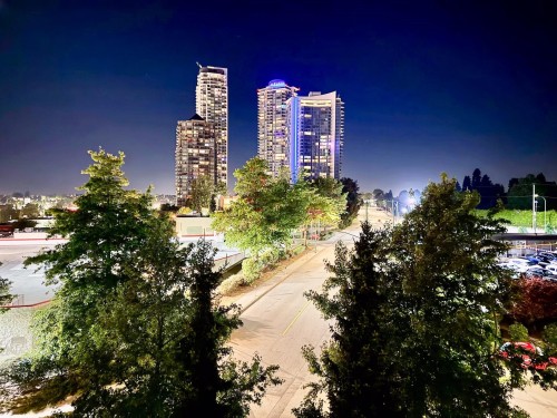 401-4388 Buchanan Street, Burnaby, BC 