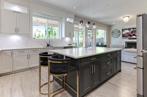 3399 Derbyshire Avenue, Coquitlam, BC 