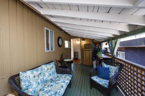 1061 Gladwin Drive, North Vancouver, BC 