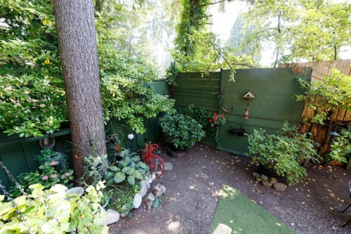 1061 Gladwin Drive, North Vancouver, BC 