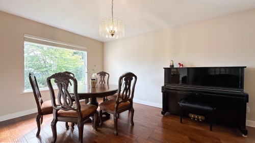 1386 Mathers Avenue, West Vancouver, BC 