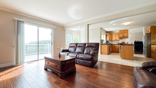 1386 Mathers Avenue, West Vancouver, BC 