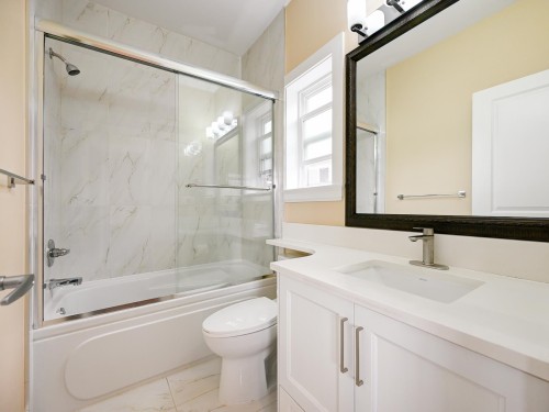 6050 Hardwick Street, Burnaby, BC 